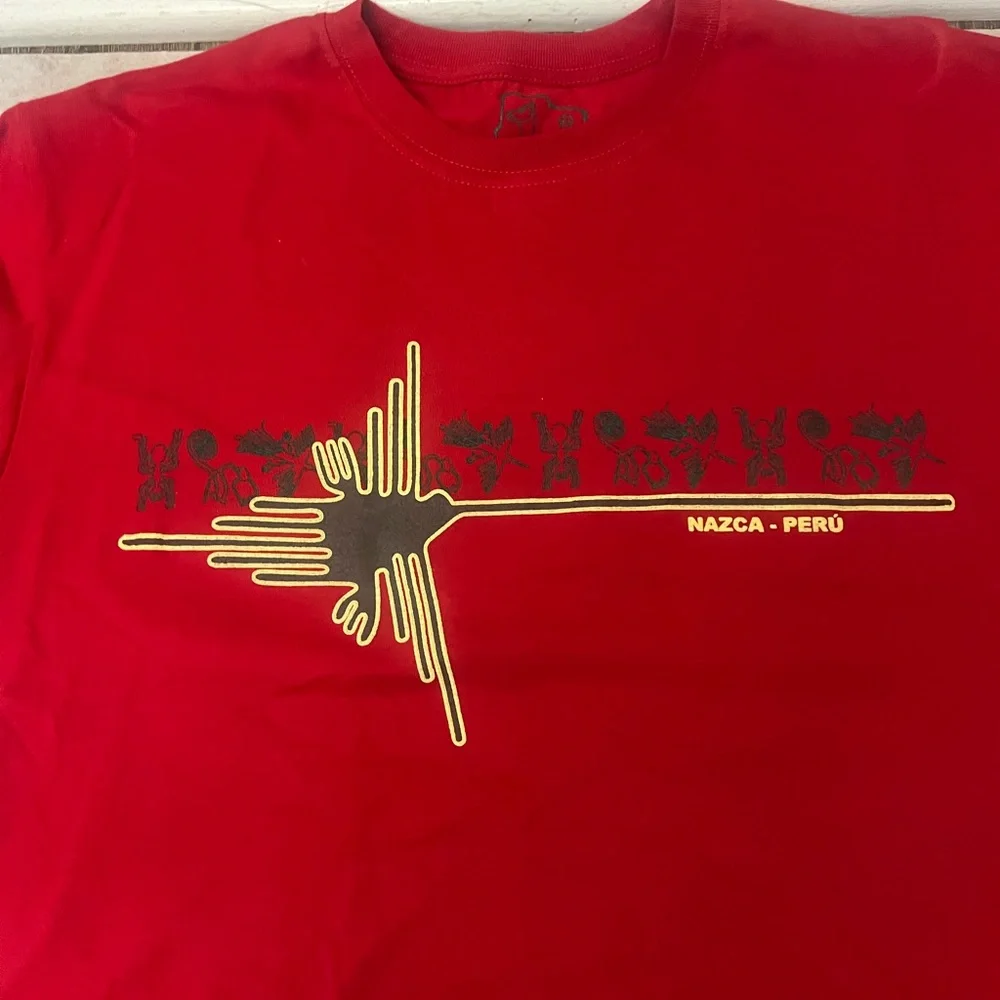 Nazca Lines Peru Graphic T-Shirt - Picture 4 of 6